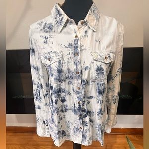 Women’s cotton shirt